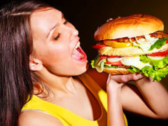 Читинг при похудении: как работают запланированные срывы с диеты?